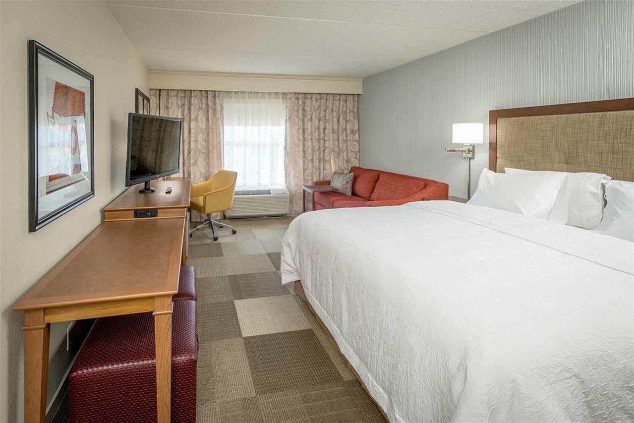 Hampton Inn Каламазу Экстерьер фото