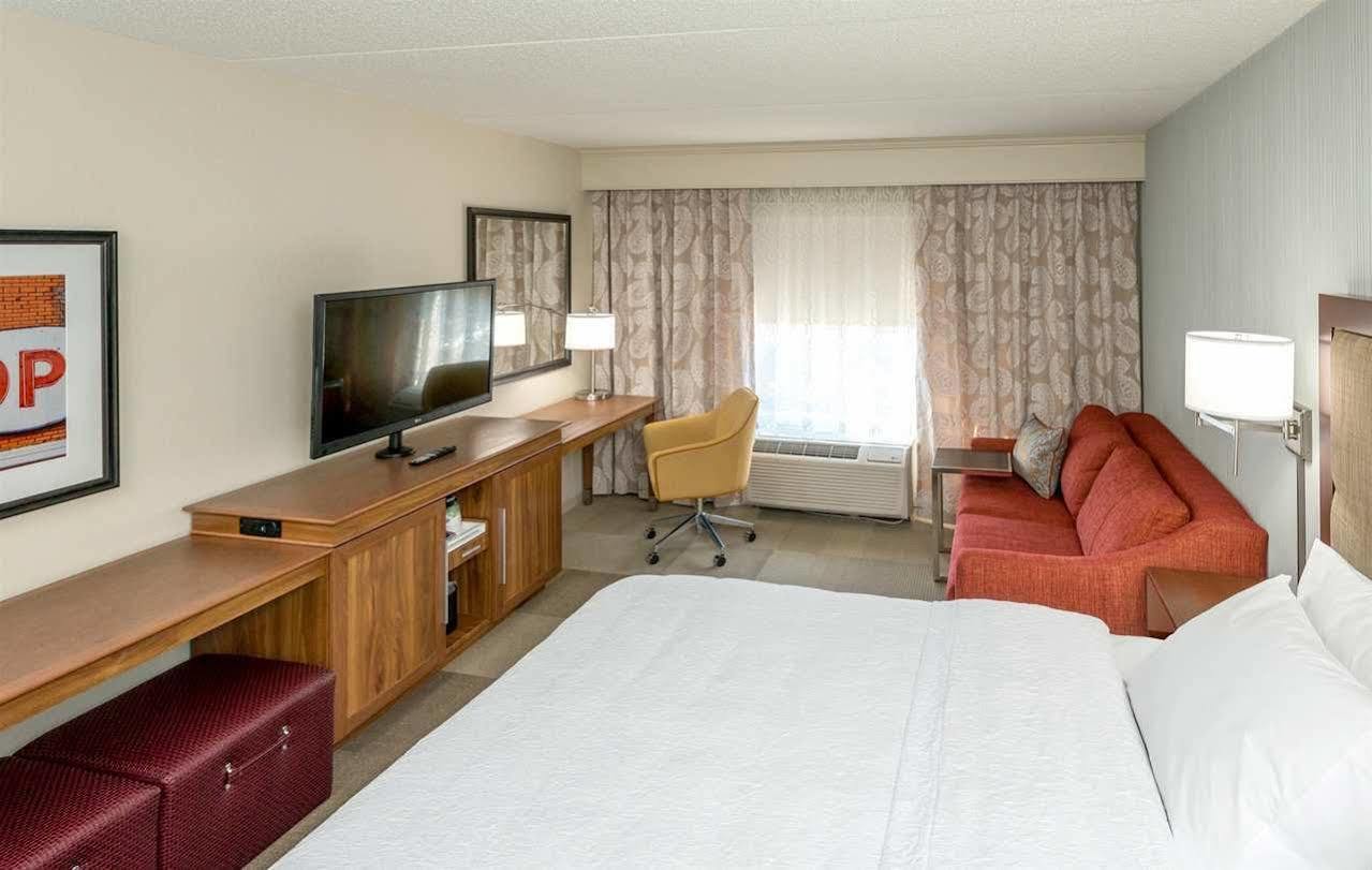 Hampton Inn Каламазу Экстерьер фото